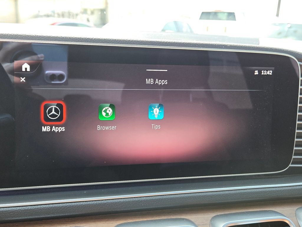 Used 2025 Mercedes-Benz GLE 450e 4MATIC image 27