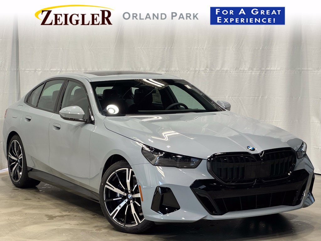 Used 2026 BMW 530i xDrive w/ M Sport Package AWD/4WD image 1
