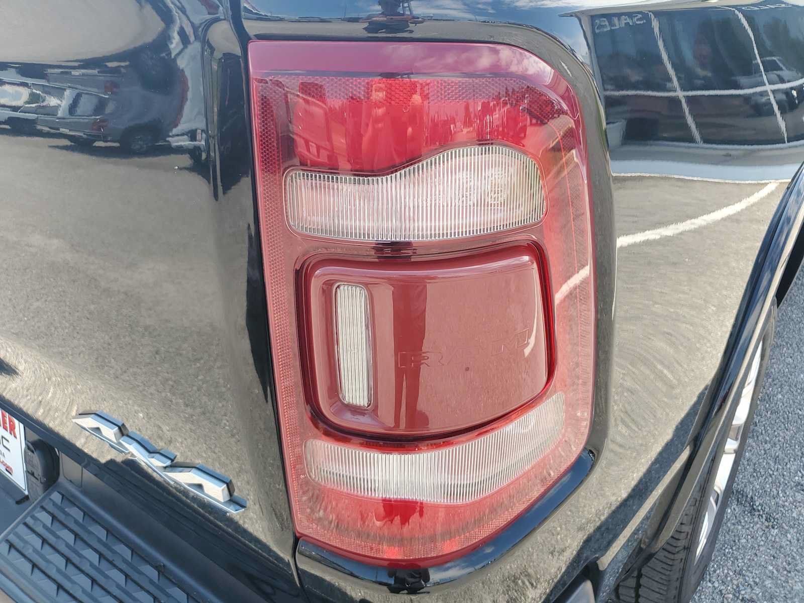Used 2022 RAM 1500 Limited AWD/4WD image 14