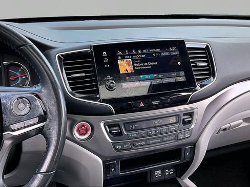 Used 2021 Honda Pilot EX-L image 10