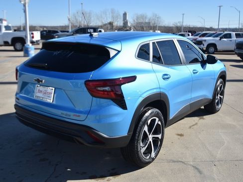 New 2026 Chevrolet Trax RS image 4