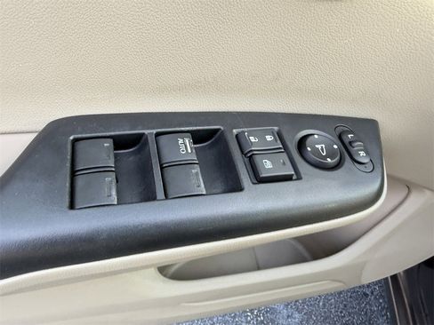 Used 2012 Honda Civic LX image 17