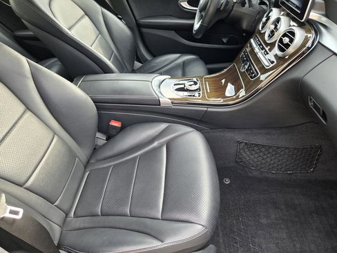 Used 2018 Mercedes-Benz C 300 4MATIC Sedan image 22