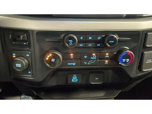 Used 2024 Ford F450 XLT w/ FX4 Off-Road Package AWD/4WD image 14