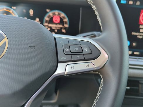 New 2026 Volkswagen Tiguan S image 37