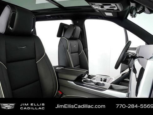 New 2026 Cadillac Escalade ESV Sport w/ Touring Package AWD/4WD image 24
