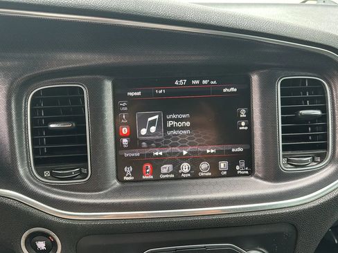 Used 2016 Dodge Charger SXT RWD image 32