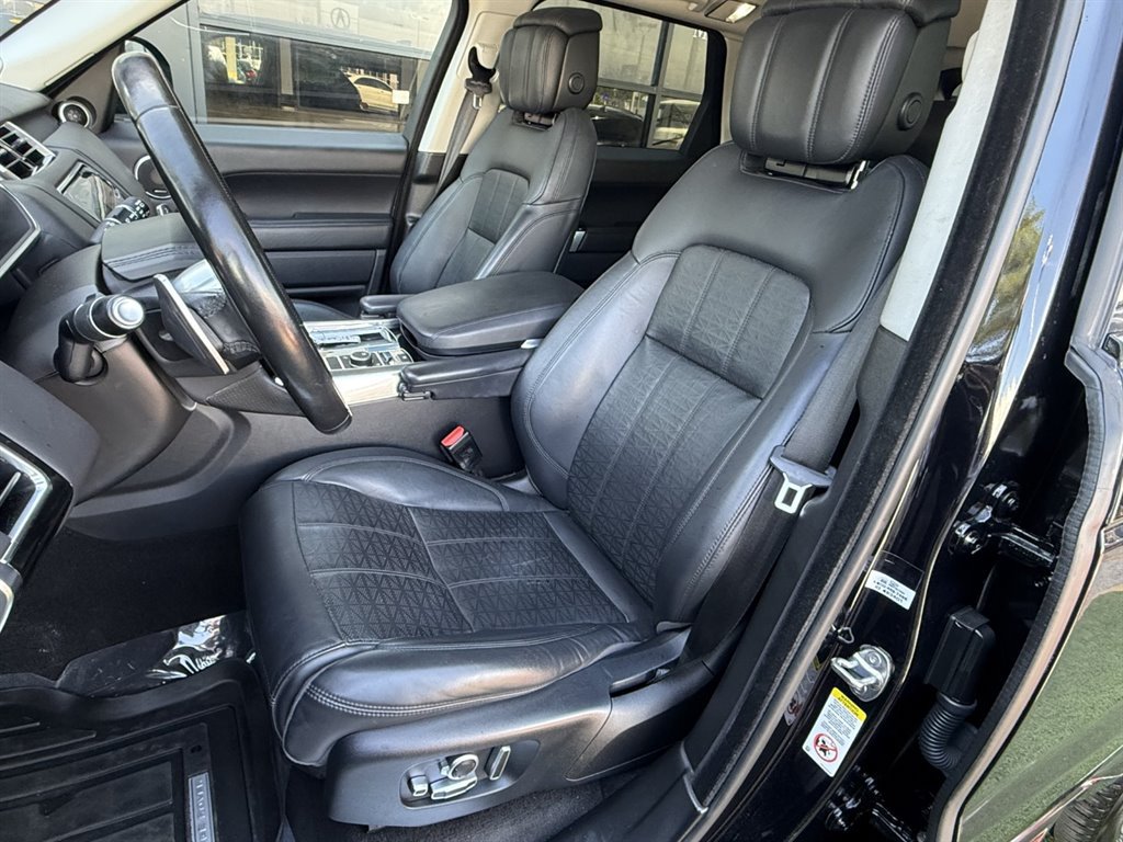 Used 2018 Land Rover Range Rover Sport HSE Dynamic AWD/4WD image 12
