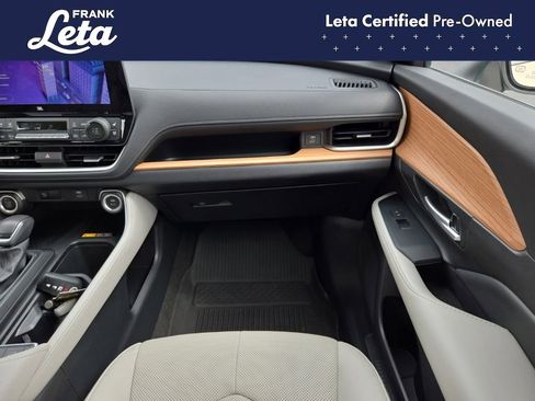 Used 2024 Toyota Grand Highlander AWD image 19
