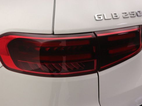 Certified 2026 Mercedes-Benz GLB 250 image 21