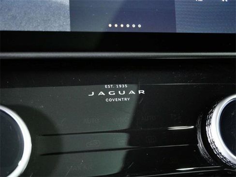 Used 2026 Jaguar F-PACE R-Dynamic S image 22