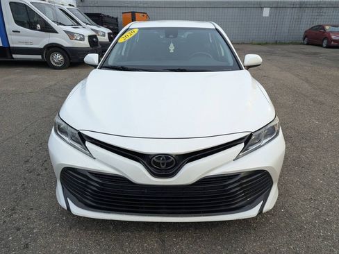 Used 2020 Toyota Camry LE FWD image 2
