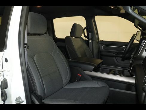 Used 2023 RAM 1500 Big Horn AWD/4WD image 29