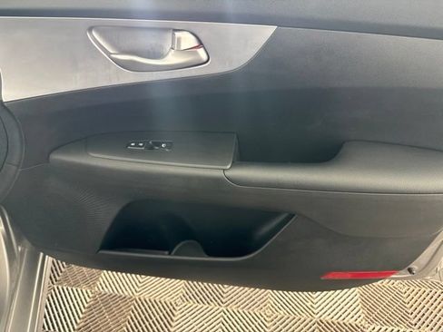 Certified 2023 Kia Forte LXS FWD image 21