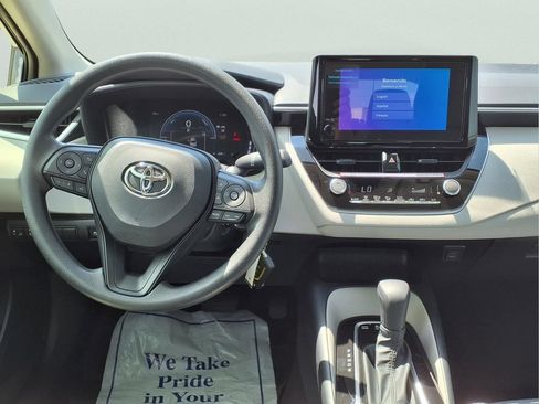 Used 2026 Toyota Corolla LE FWD image 12