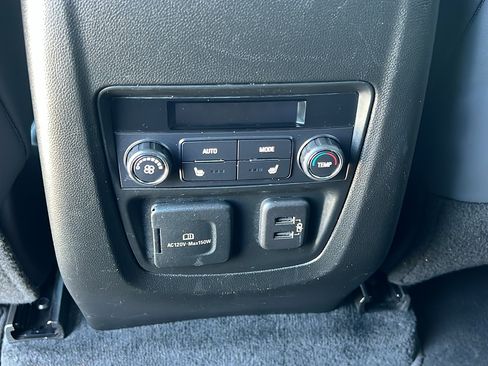 Certified 2024 Buick Enclave Premium AWD/4WD image 18
