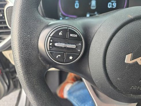 Used 2024 Kia Soul LX w/ Option Group 015 FWD image 14