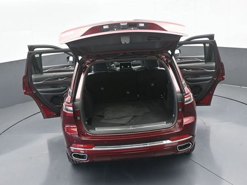 Used 2023 Jeep Grand Cherokee Overland w/ Luxury Tech Group IV image 72