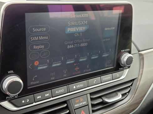 Used 2024 Nissan Altima 2.5 SV FWD image 20