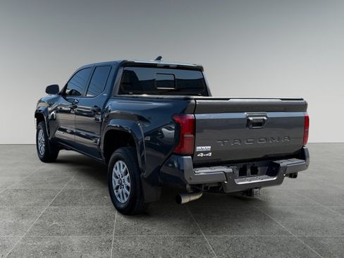 Used 2024 Toyota Tacoma SR5 AWD/4WD image 4