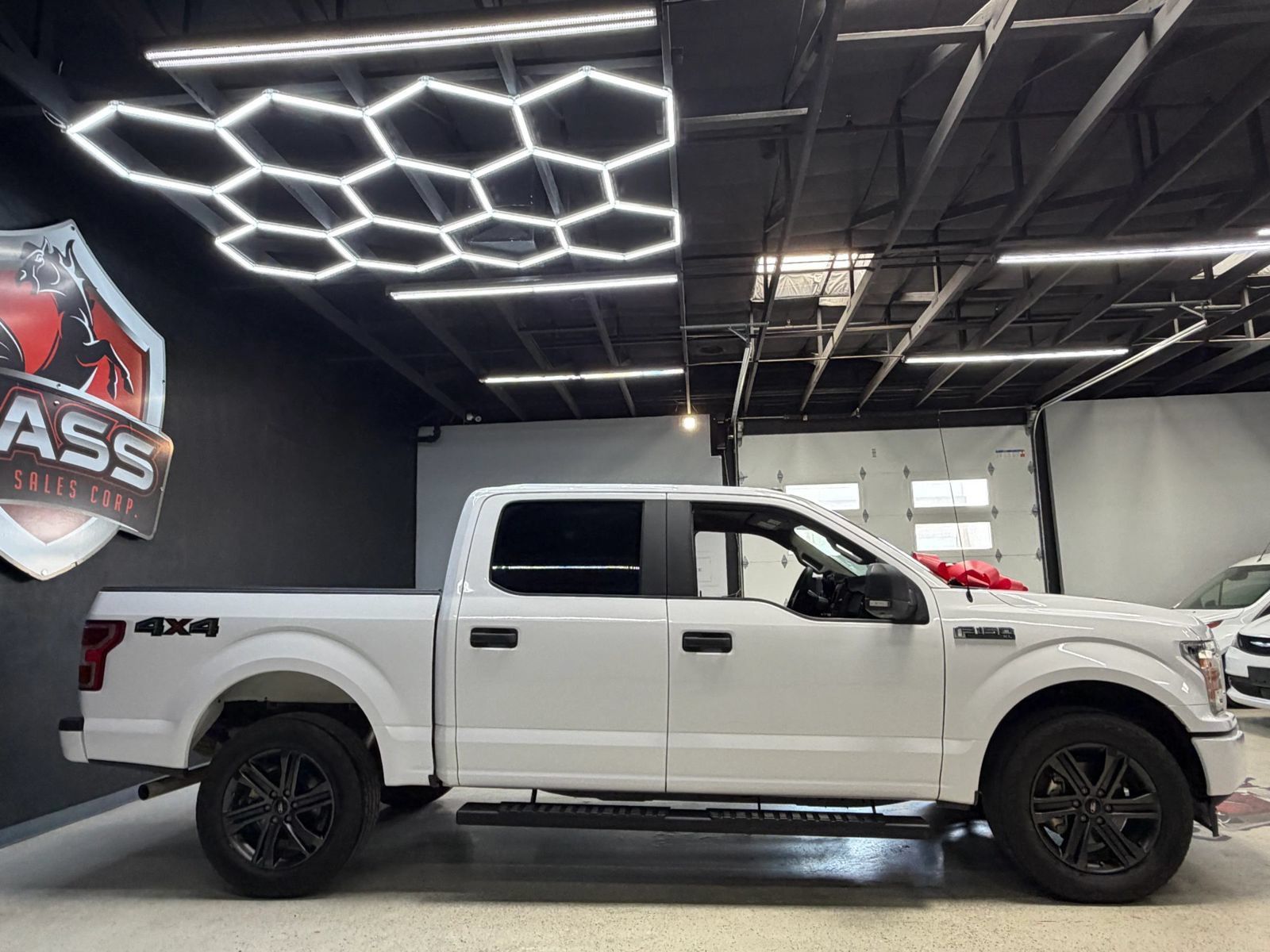 Used 2019 Ford F150 XL w/ Equipment Group 101A Mid AWD/4WD image 10