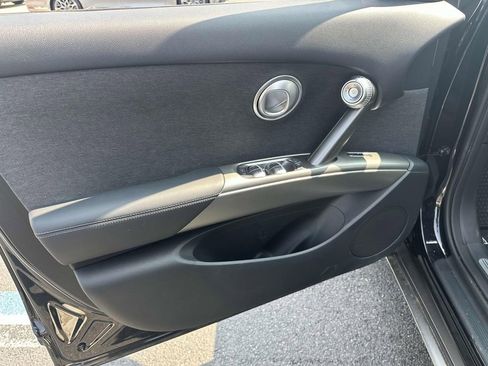 New 2025 Genesis GV60 Advanced image 25