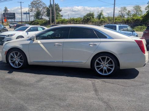 Used 2014 Cadillac XTS Premium AWD/4WD image 18