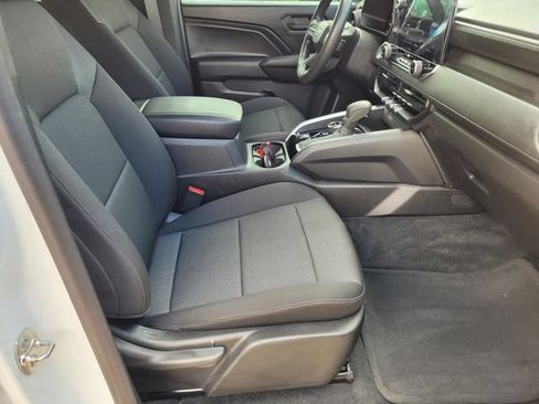 Used 2024 Chevrolet Colorado Trail Boss w/ Technology Package AWD/4WD image 24