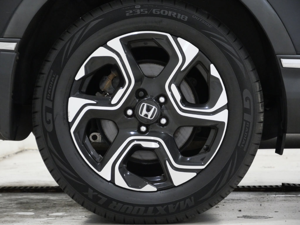 Used 2018 Honda CR-V Touring image 10