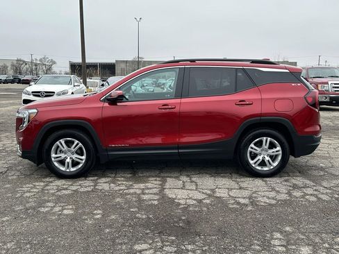 Certified 2023 GMC Terrain SLE w/ Driver Convenience Package image 2