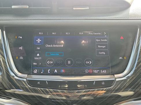 Used 2023 Cadillac XT6 Premium Luxury w/ Technology Package FWD image 17