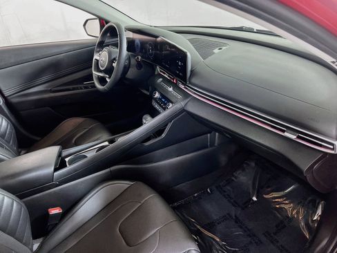 Used 2023 Hyundai Elantra Limited FWD image 30