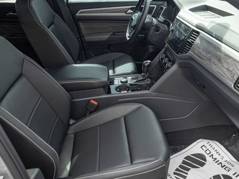 Used 2023 Volkswagen Atlas Cross Sport SE w/ Panoramic Sunroof Package AWD/4WD image 33