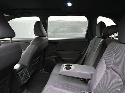 Used 2025 Subaru Forester Premium AWD/4WD image 18