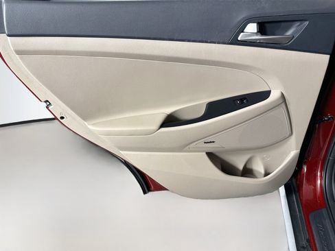 Used 2019 Hyundai Tucson Sport FWD image 26