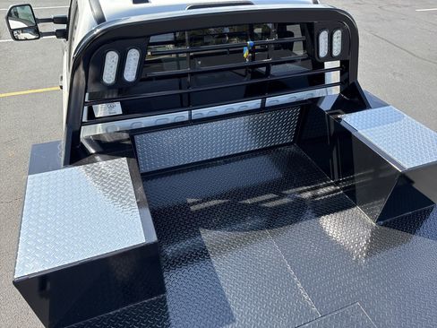 New 2025 Ford F550 4x4 SuperCab Super Duty image 32