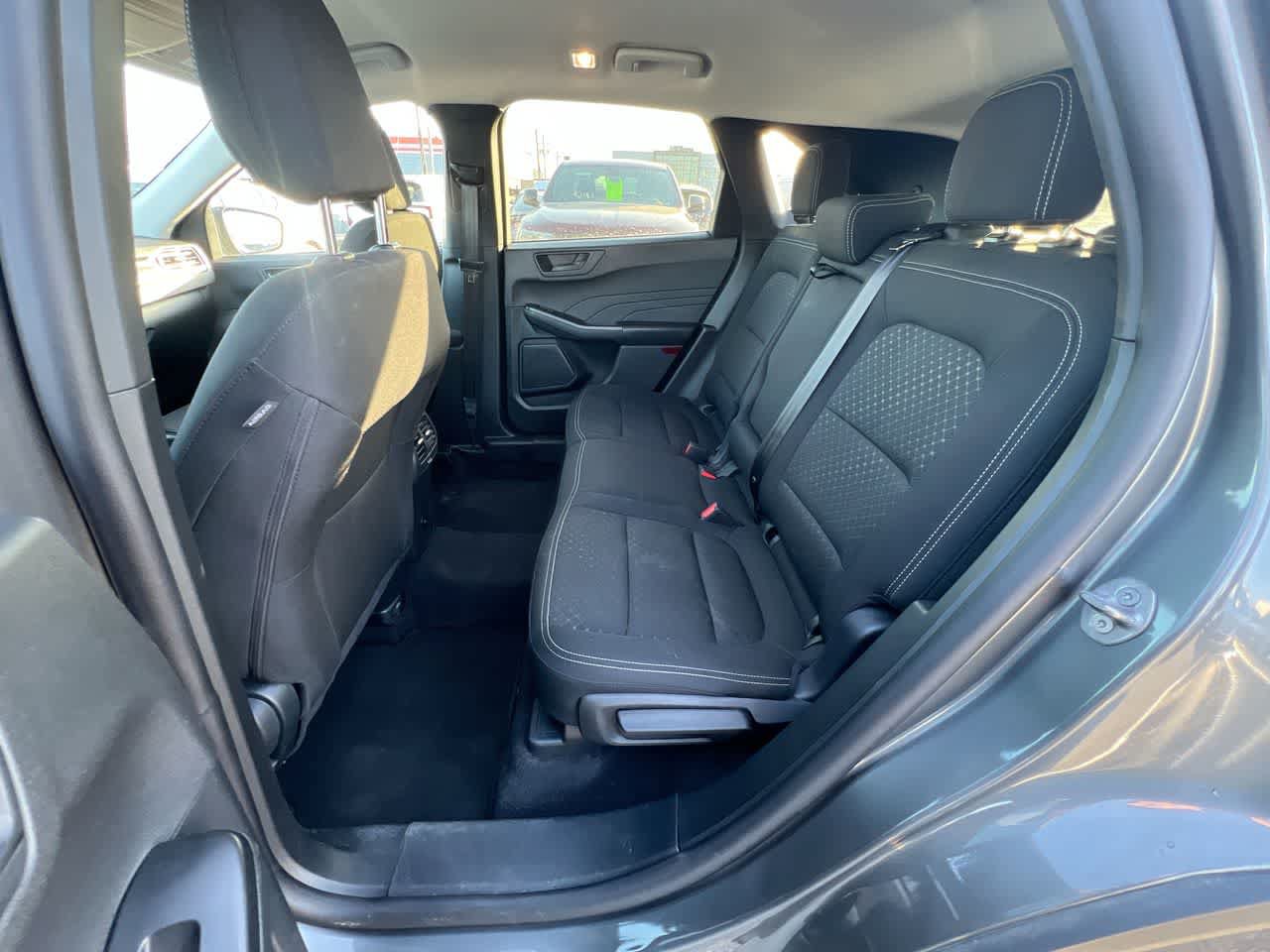 Used 2025 Ford Escape Active AWD/4WD image 23