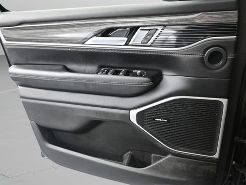 Used 2022 Jeep Wagoneer Series II w/ Convenience Group I image 31