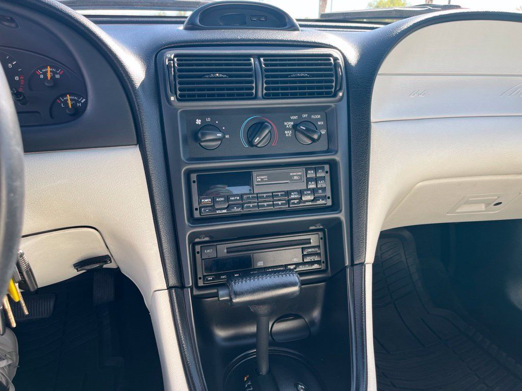 Used 1994 Ford Mustang GT RWD image 20