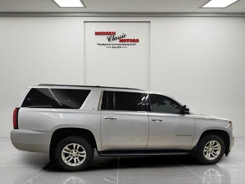 Used 2018 Chevrolet Suburban LT image 7