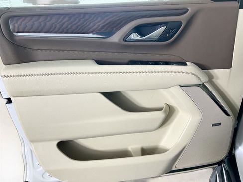 Used 2024 GMC Yukon XL Denali image 18