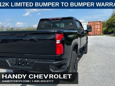 Certified 2024 Chevrolet Silverado 2500 LT w/ Midnight Edition AWD/4WD image 3
