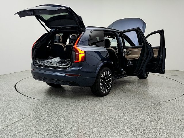 New 2027 Volvo XC90 B6 Ultra AWD/4WD image 11