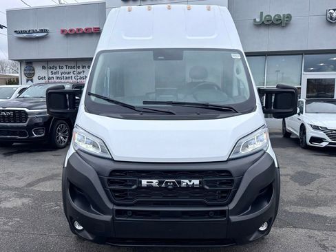Used 2024 RAM ProMaster 3500 FWD image 2