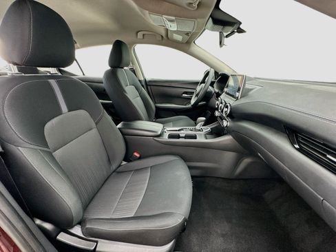 Used 2025 Nissan Sentra SV FWD image 19