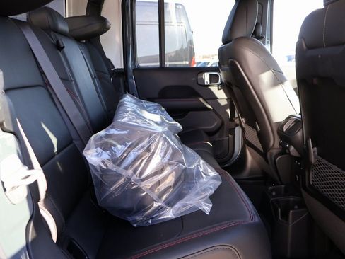 New 2026 Jeep Gladiator Rubicon image 12