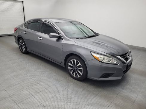 Used 2016 Nissan Altima 2.5 SV FWD image 11