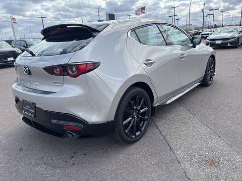 Used 2025 MAZDA MAZDA3 Hatchback w/ Appearance Package AWD/4WD image 5