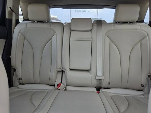 Used 2019 Lincoln Nautilus Reserve FWD image 12