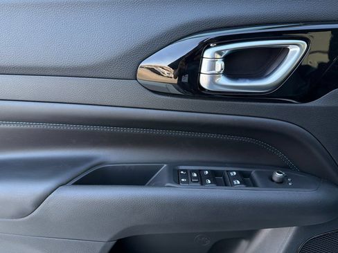 New 2026 Jeep Compass Latitude AWD/4WD image 12